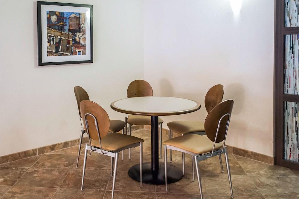 Quality Inn Streetsboro Luaran gambar