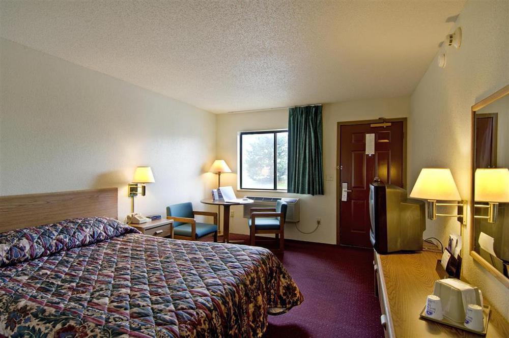 Quality Inn Streetsboro Bilik gambar